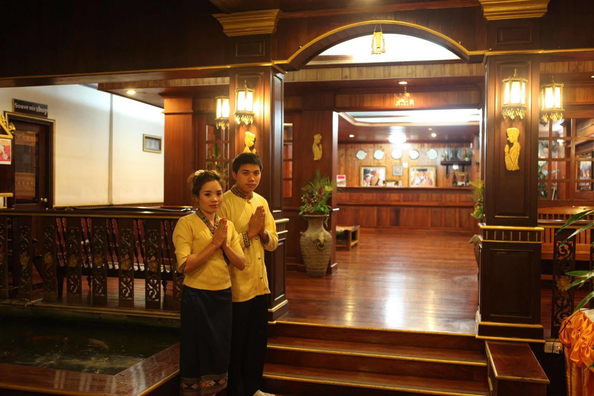 E-Outfitting Vang Thong Hotel Luang Prabang Exterior photo