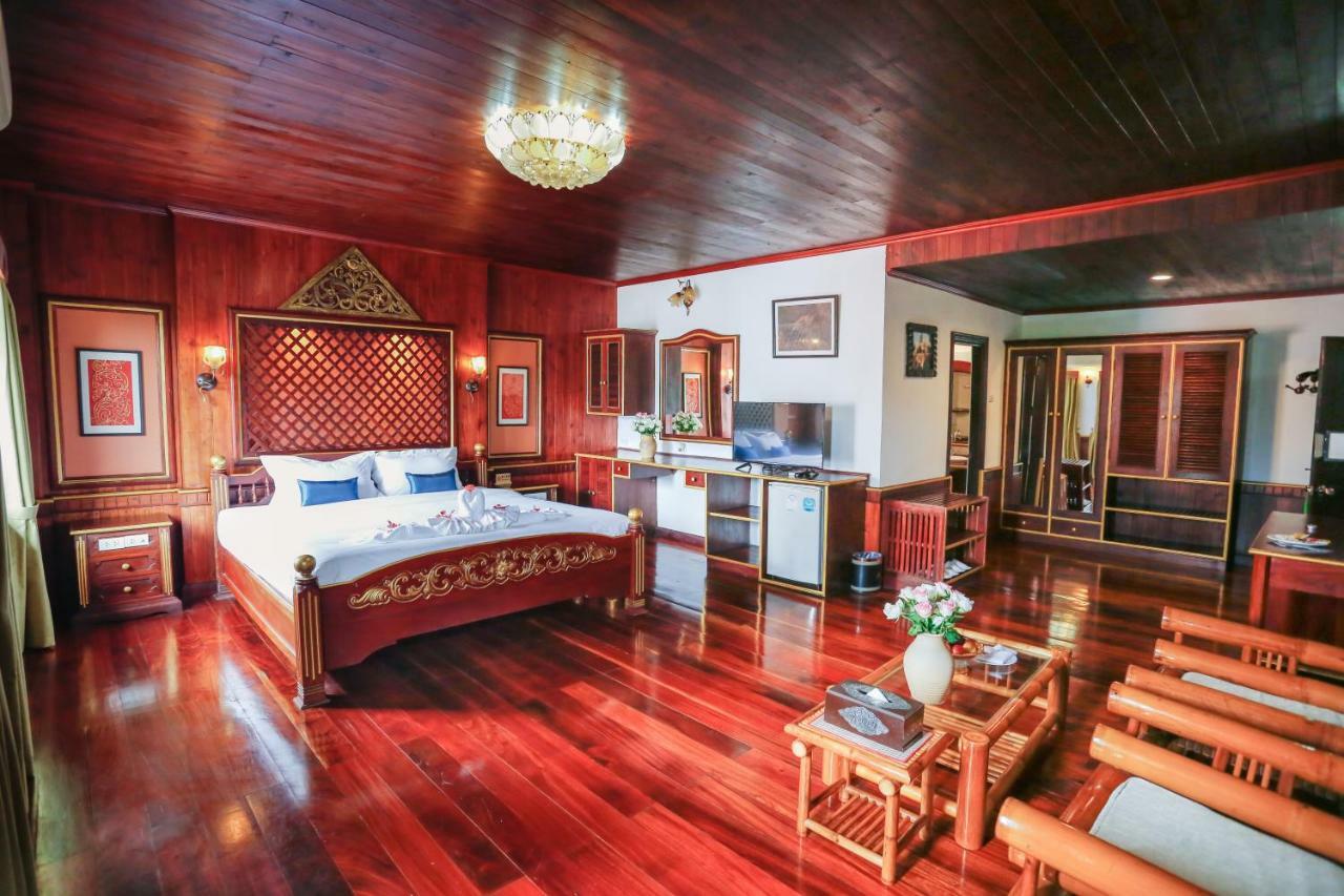 E-Outfitting Vang Thong Hotel Luang Prabang Exterior photo