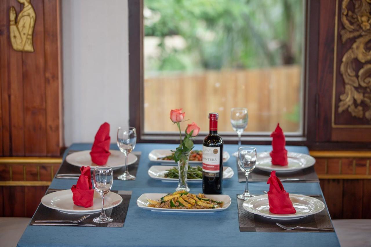 E-Outfitting Vang Thong Hotel Luang Prabang Exterior photo